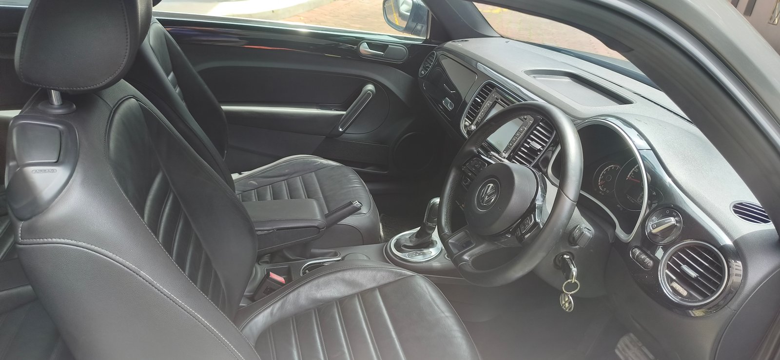 2012 Volkswagen Beetle 1.4L- Twin Charge